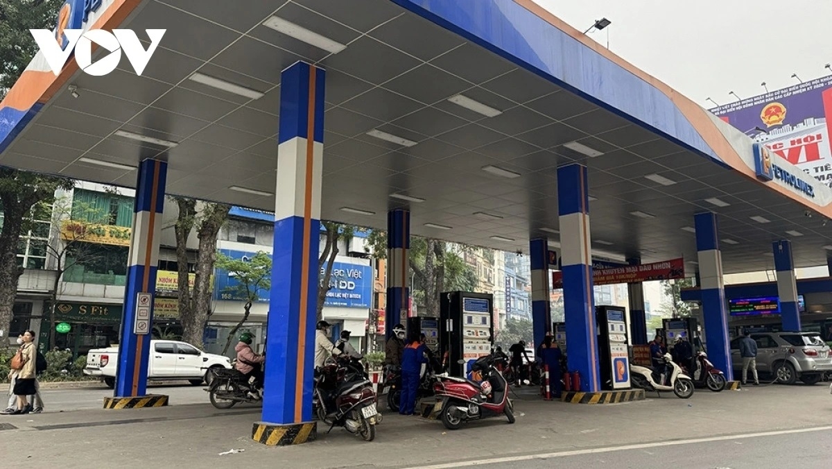 thue xang dau ve 0 tu ngay mai 16 4, cuc thue ra cong dien hoa toc trien khai hinh anh 1