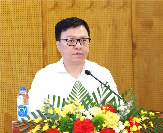 quan diem ve bao chi trong van kien Dai hoi chuyen nghiep, nhan van, hien dai hinh anh 1