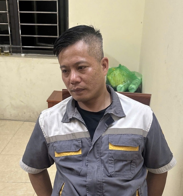 mau thuan sau ly hon, phong hoa dot nha vo cu hinh anh 2