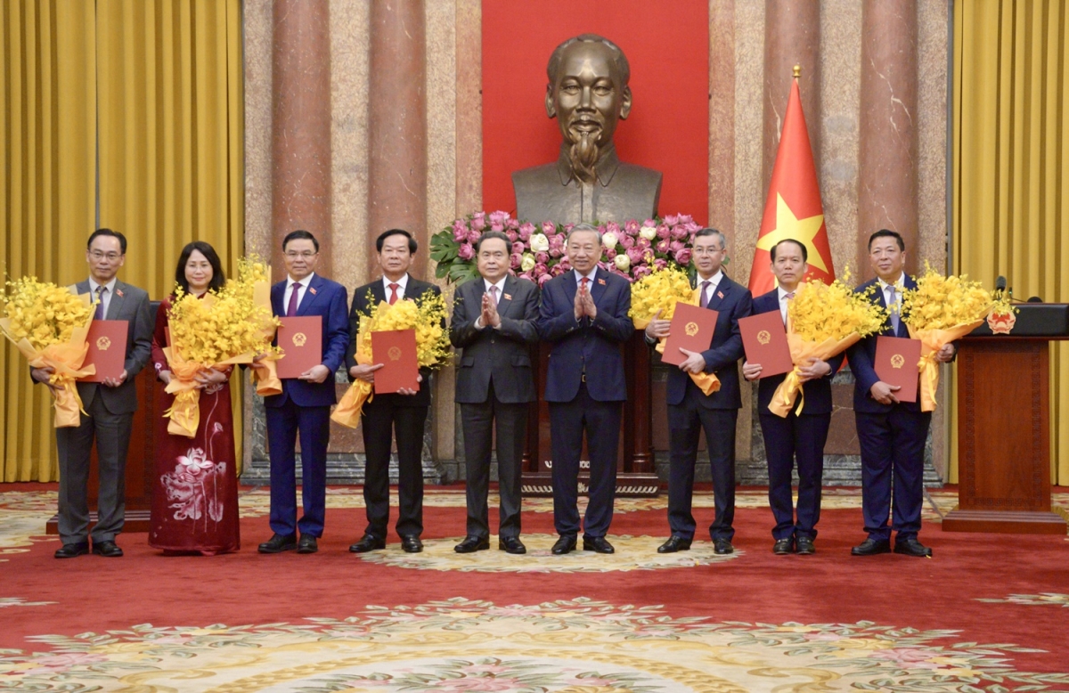 Tổng Bí thư, Chủ tịch nước trao Quyết định bổ nhiệm các thành viên Chính phủ