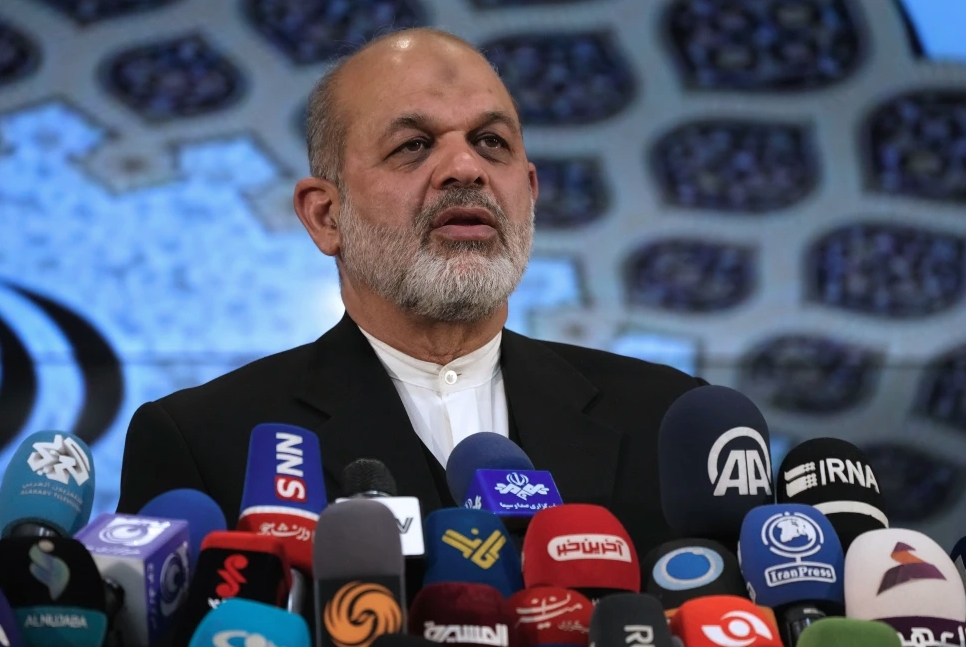 Ong ahmad vahidi ban tay thep dung sau duong loi cung ran cua iran hinh anh 1