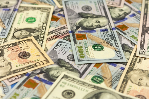 Tỷ giá USD hôm nay 28/4: Giá USD bán ra giảm còn 26.366 đồng/USD