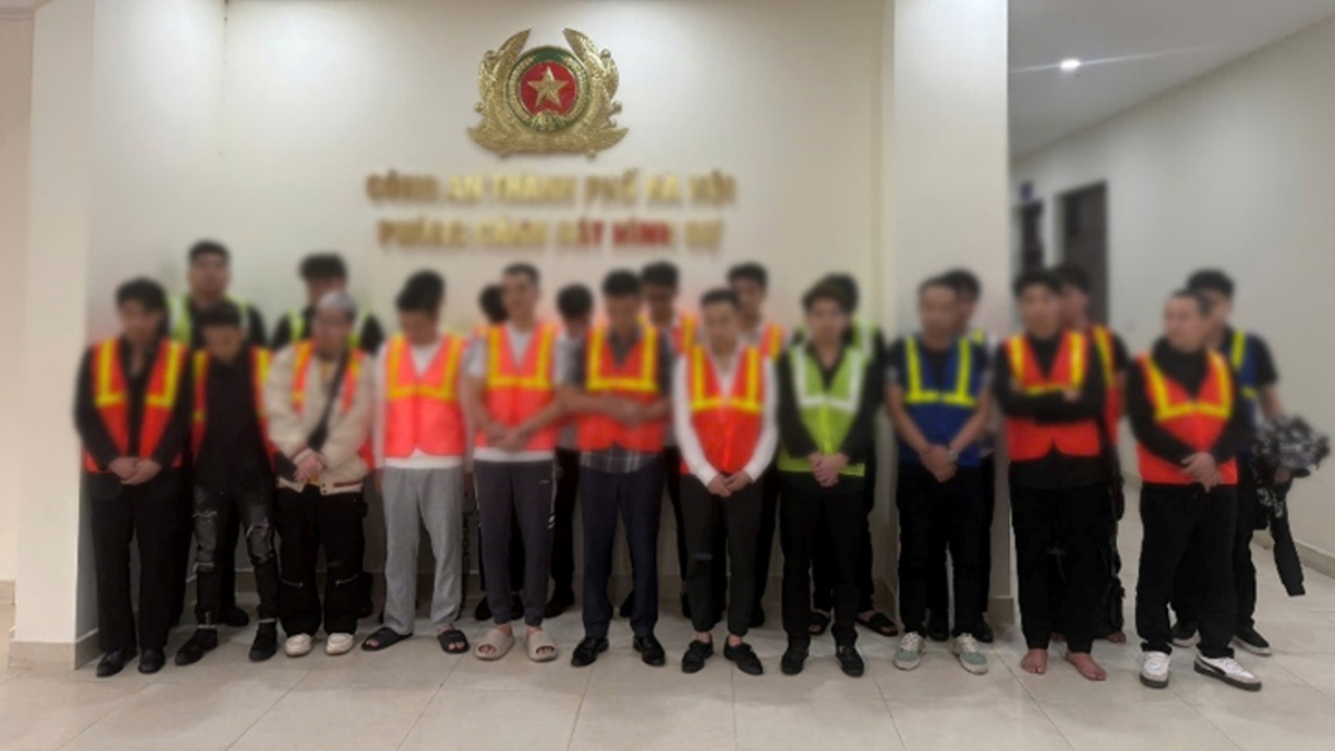 khoi to 26 nguoi, lo doanh thu bong cuoi khung tai sanh lounge hinh anh 1