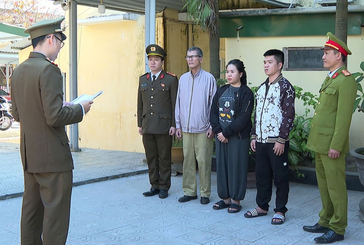 khoi to nhom cho vay lai nang toi hon 530 nam tren khong gian mang hinh anh 2