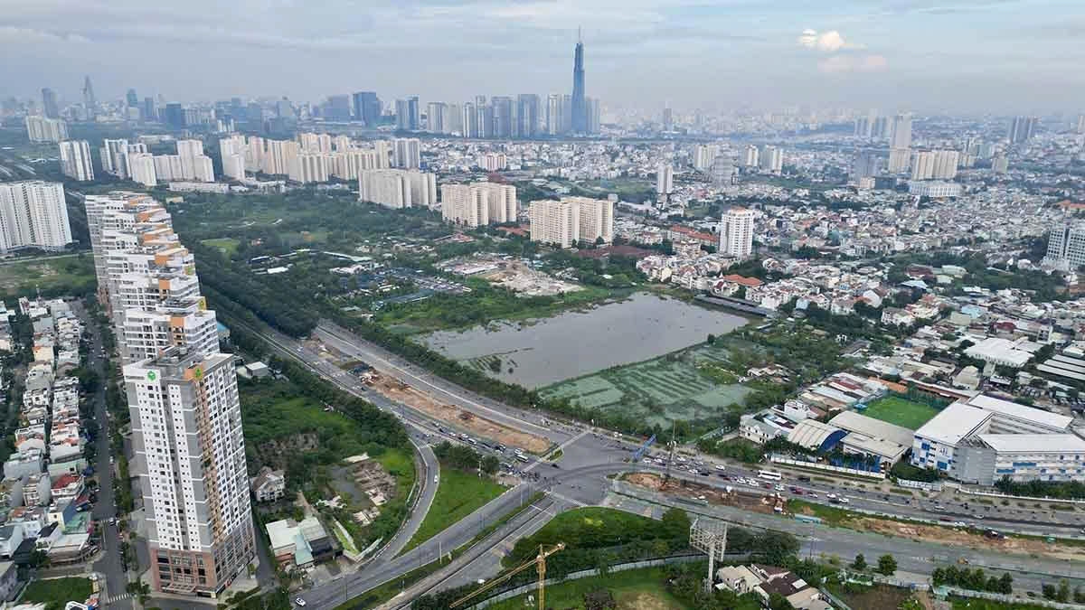tp.hcm thuc tien do giai phong mat bang duong sat toc do cao bac - nam hinh anh 1
