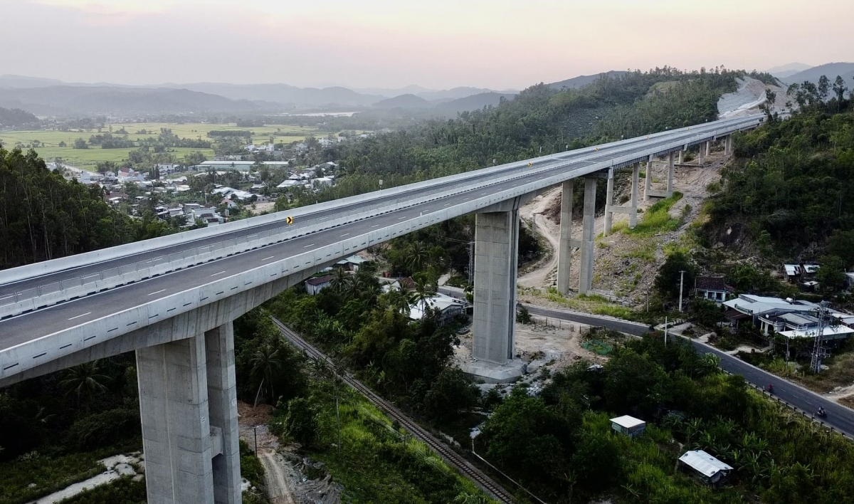 cu tri tay nguyen - nam trung bo ky vong vao nhung don bay chinh sach hinh anh 2