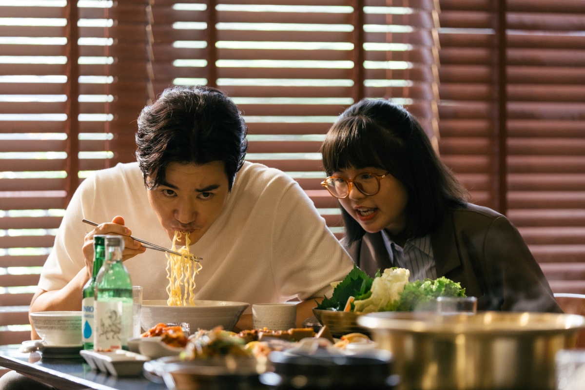 dan sao cameo gay bao trong trich doan moi cua Dai tiec trang mau 8 hinh anh 2