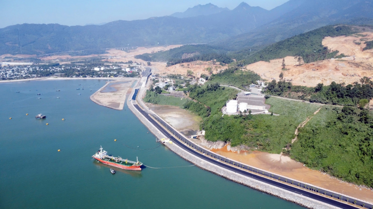 phe duyet dinh huong Da nang la trung tam quoc gia ve logistics, tai chinh hinh anh 2