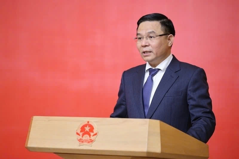 Ong le manh hung giu chuc bo truong bo cong thuong hinh anh 1