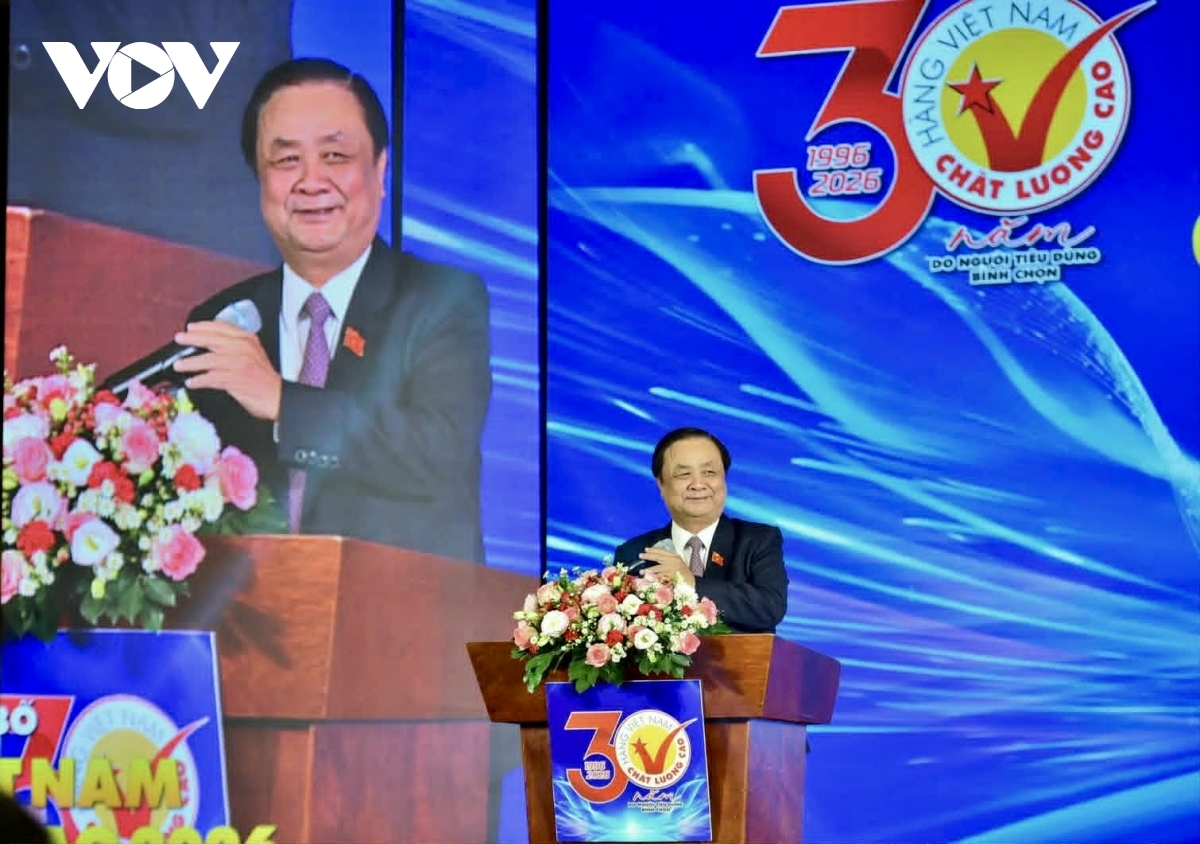 over 580 firms honoured as high-quality vietnamese goods marks 30-year milestone picture 1