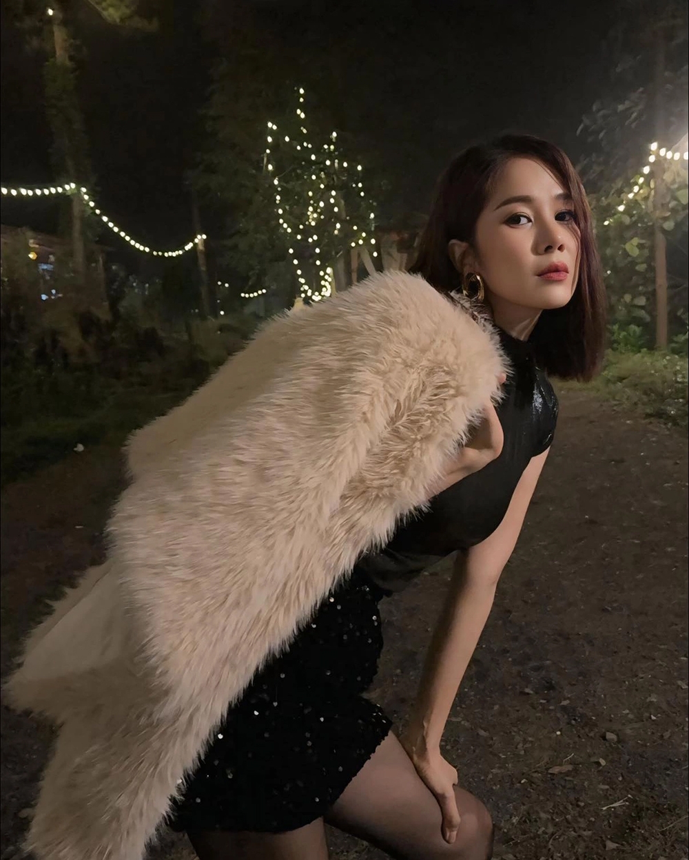 sao viet 5 4 phuong oanh thu hut cong dong mang bang status lac quan hinh anh 4