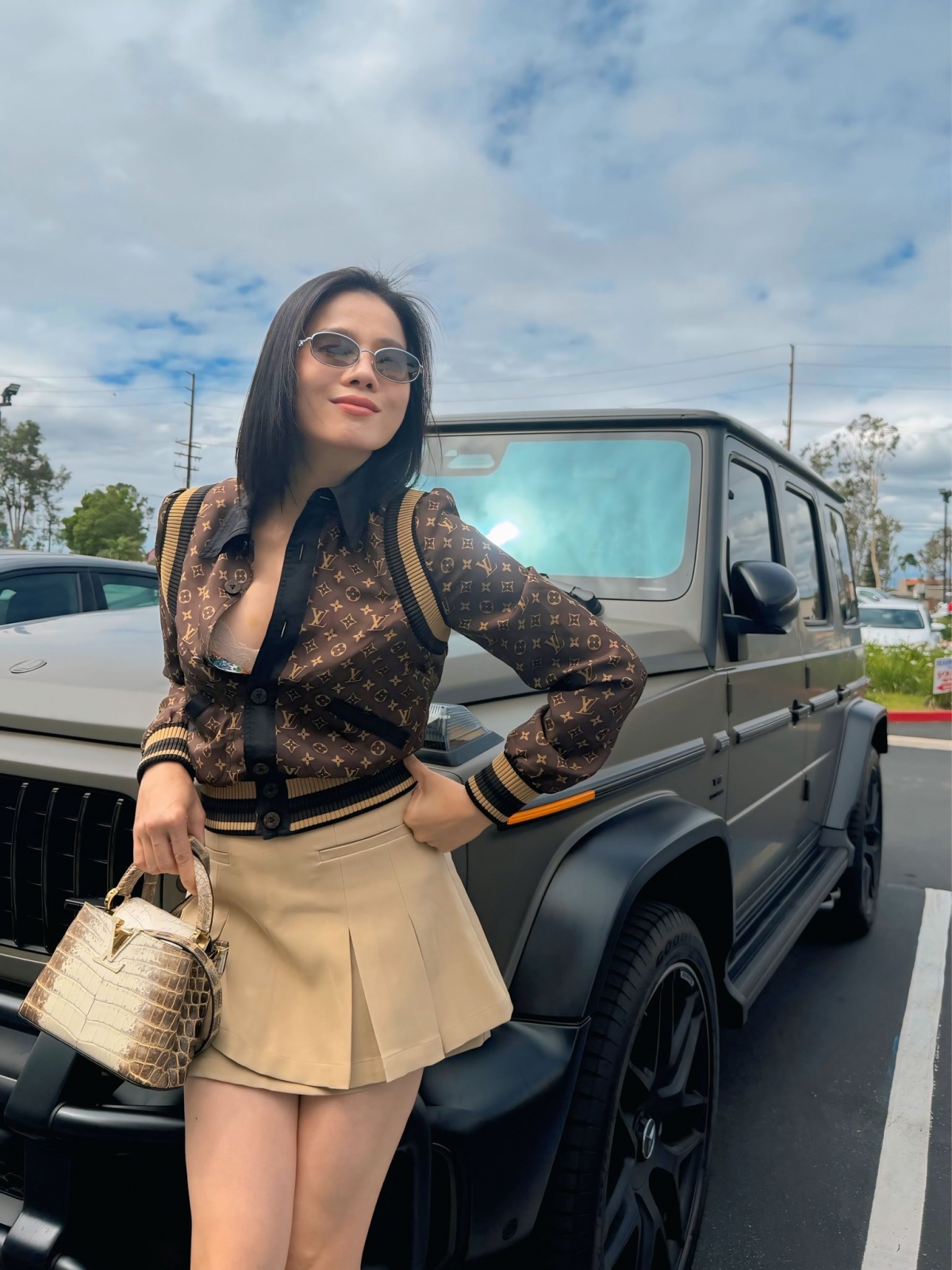 sao viet 14 4 van mai huong khoe body boc lua, visual gay bao mang xa hoi hinh anh 4