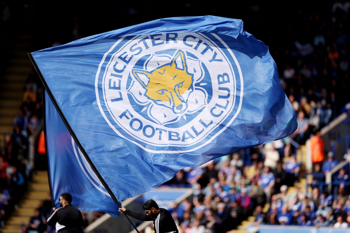 leicester city roi xuong league one bi kich sau 10 nam dang quang premier league hinh anh 1