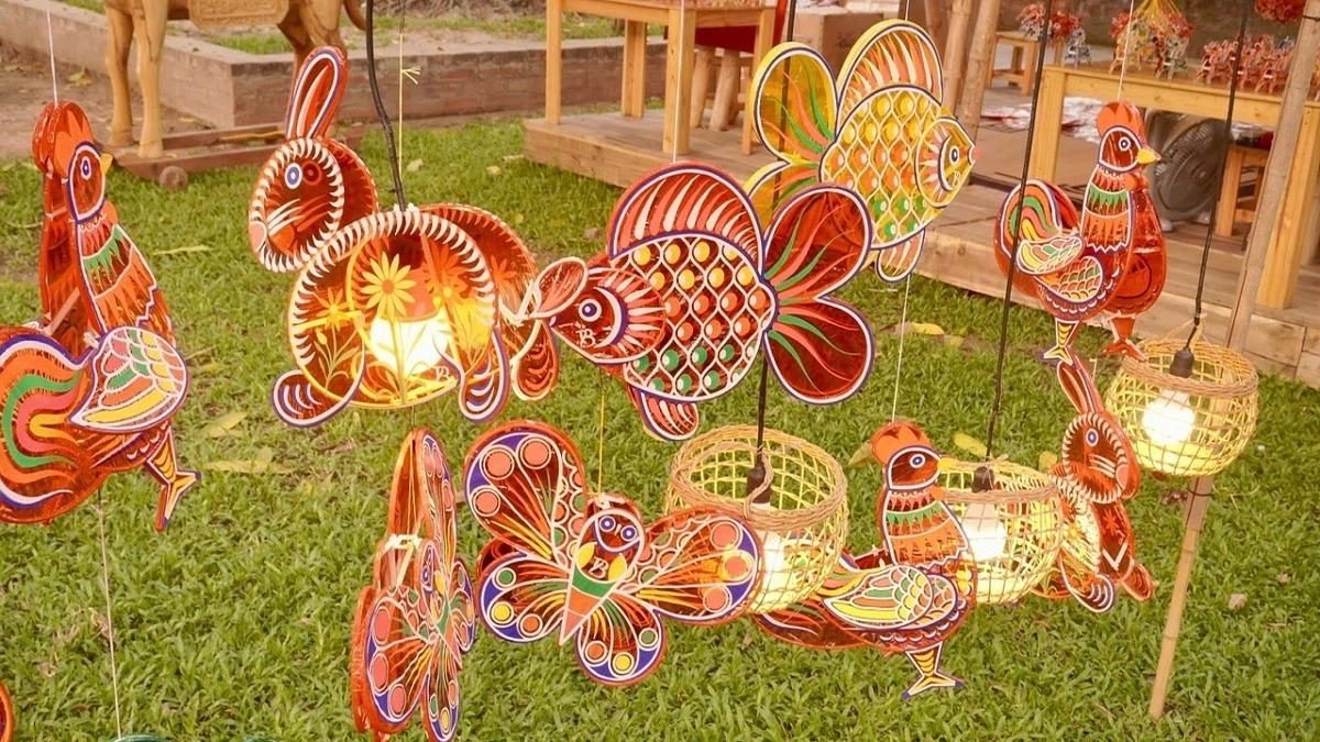 hanoi temple of literature marks 950 years with garden of light display picture 7