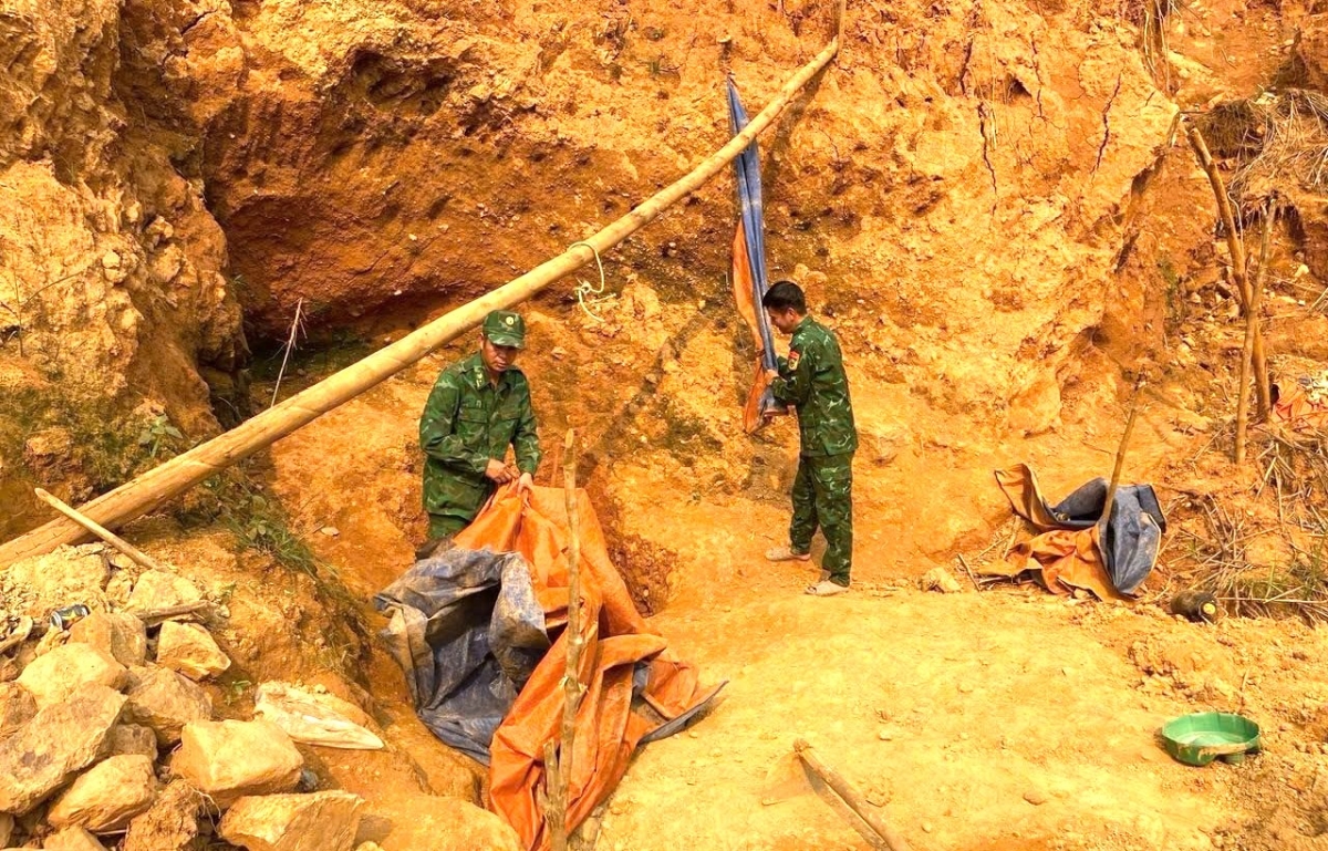 truy quet cac diem khai thac vang trai phep tai hue hinh anh 1