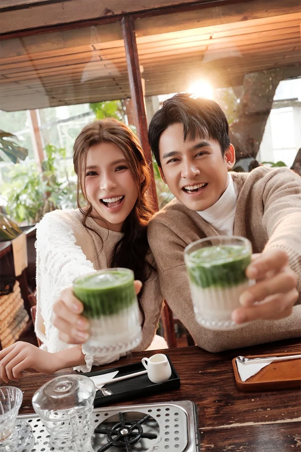 sao viet hom nay 14 4 vo Dien gia huy lien tuc vuong tin don hen ho hinh anh 7