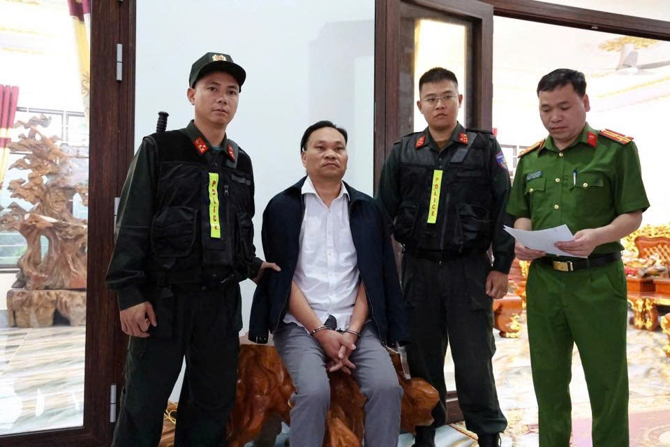 phu tho khoi to them nhieu can bo lien quan vu doanh nghiep xa hoi den hinh anh 1