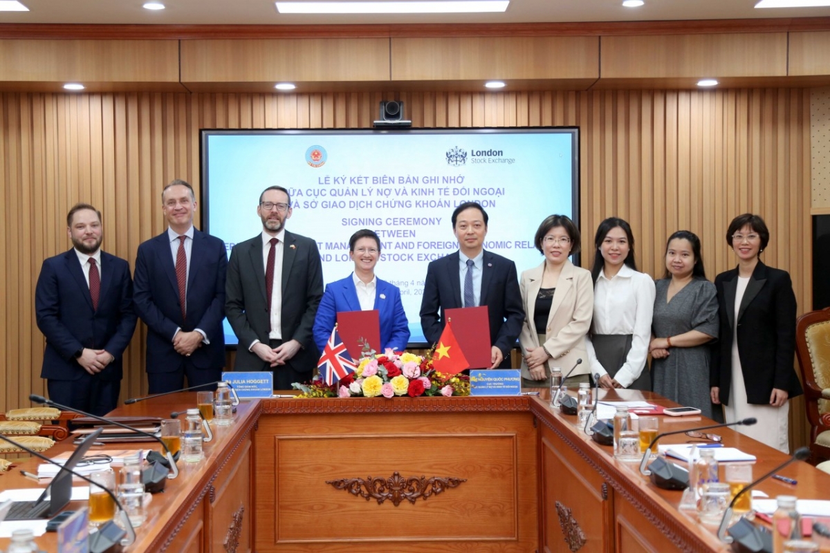 mof, lse sign deal to enhance access to international capital picture 1