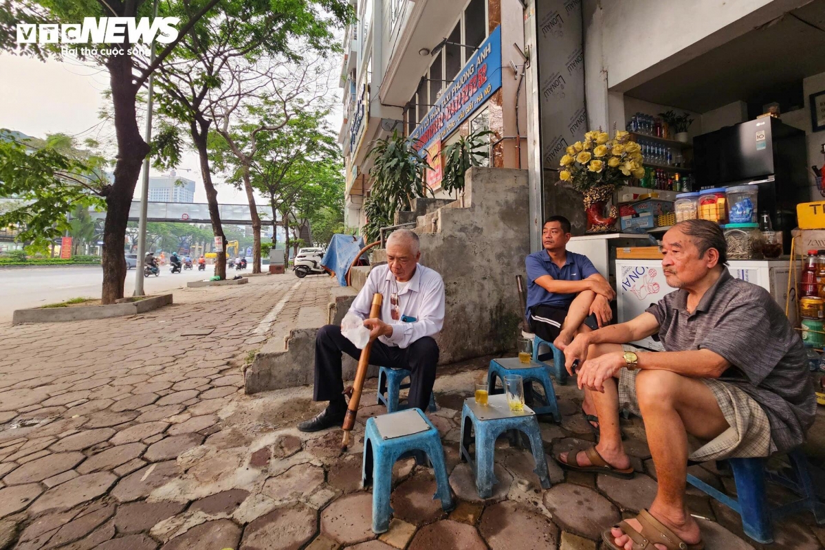 nguoi ha noi nung minh trong dot nang nong gay gat dau tien nam 2026 hinh anh 10