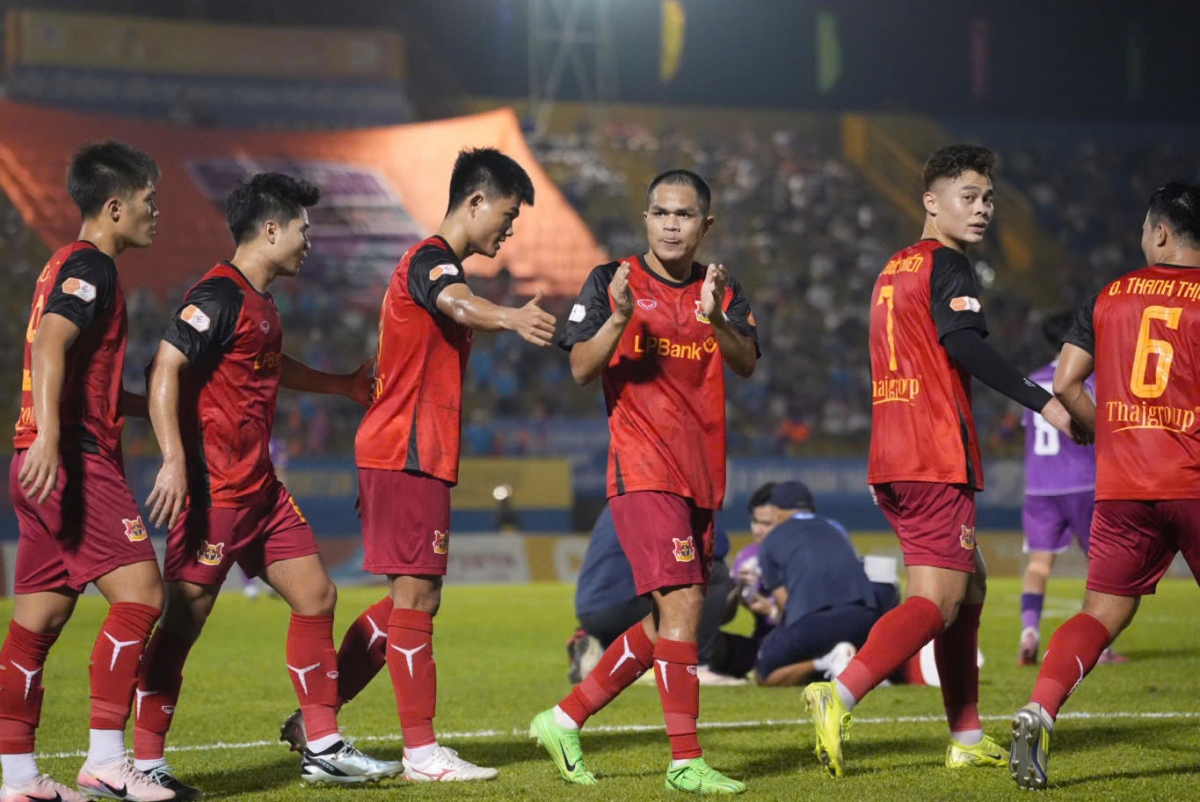 lich thi dau va truc tiep bong da viet nam hom nay 18 4 hinh anh 1