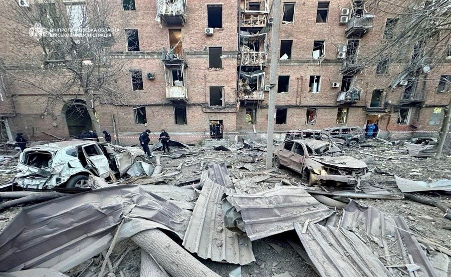 nga tap kich quy mo lon vao mien Dong ukraine hinh anh 1