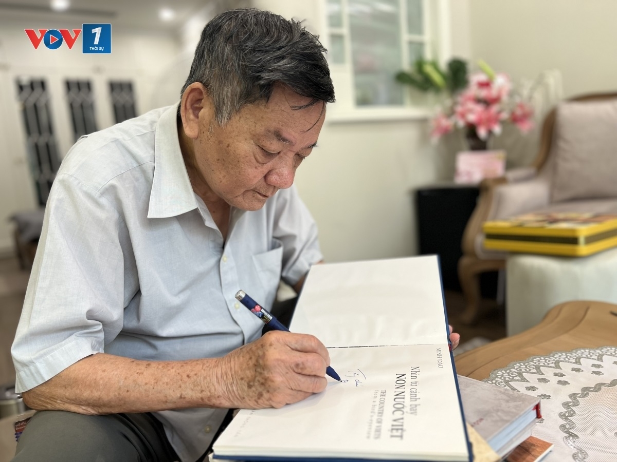 nha bao, nghe sy nhiep anh ngo minh Dao ke chuyen lich su bang nhung buc anh hinh anh 1