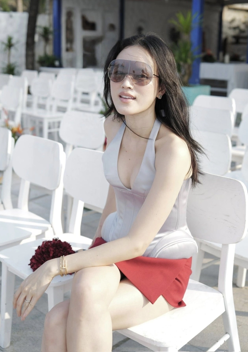 sao viet 7 4 mc quyen linh nhan nhu con gai lo lem trong ngay sinh nhat tuoi 20 hinh anh 11