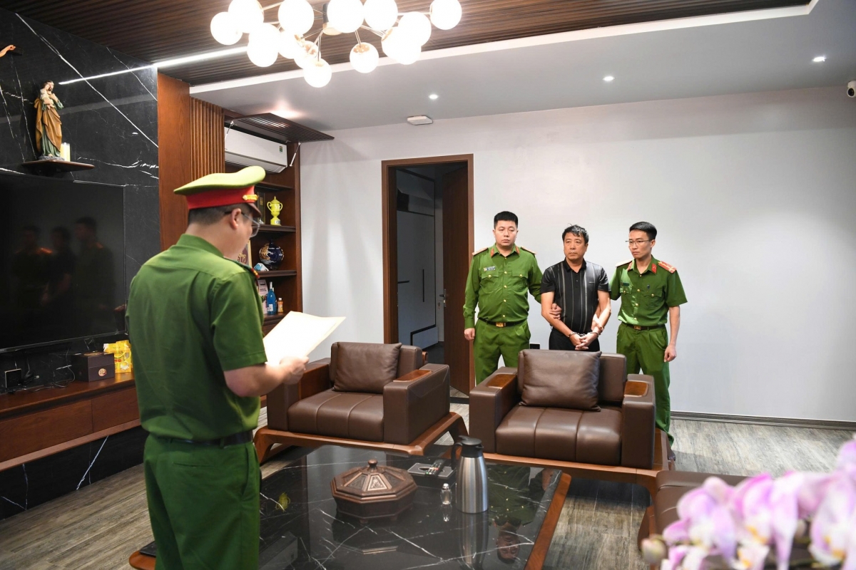 phu tho khoi to them nhieu can bo lien quan vu doanh nghiep xa hoi den hinh anh 2