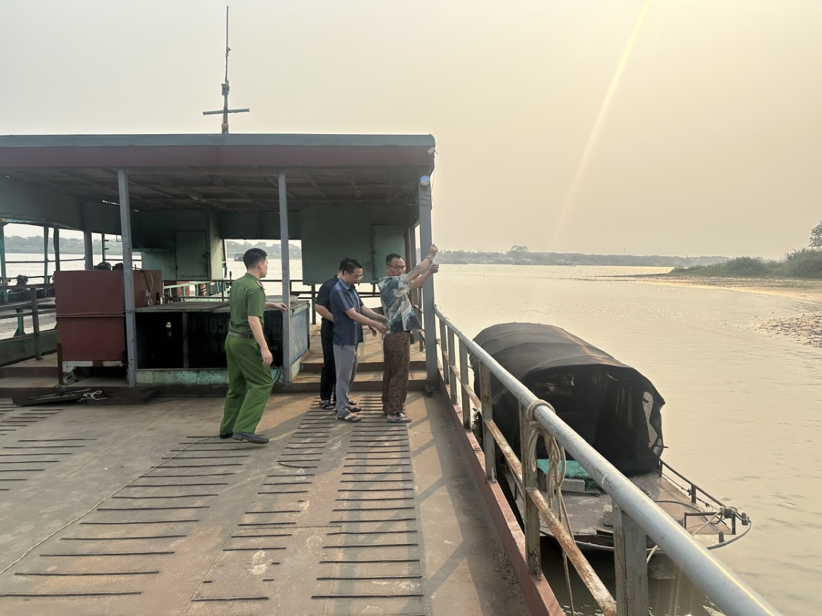 lam ro vu no sung khi va cham giao thong o hung yen hinh anh 4