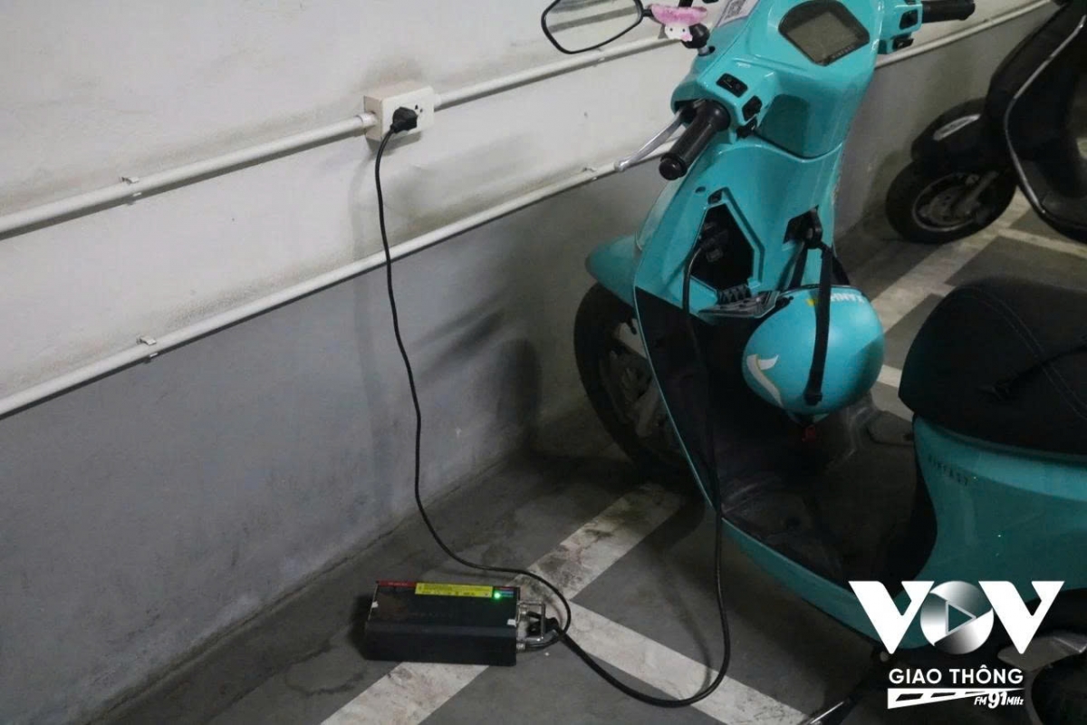 nhu cau xe dien tai ha noi tang manh du van lo thieu tram sac hinh anh 3