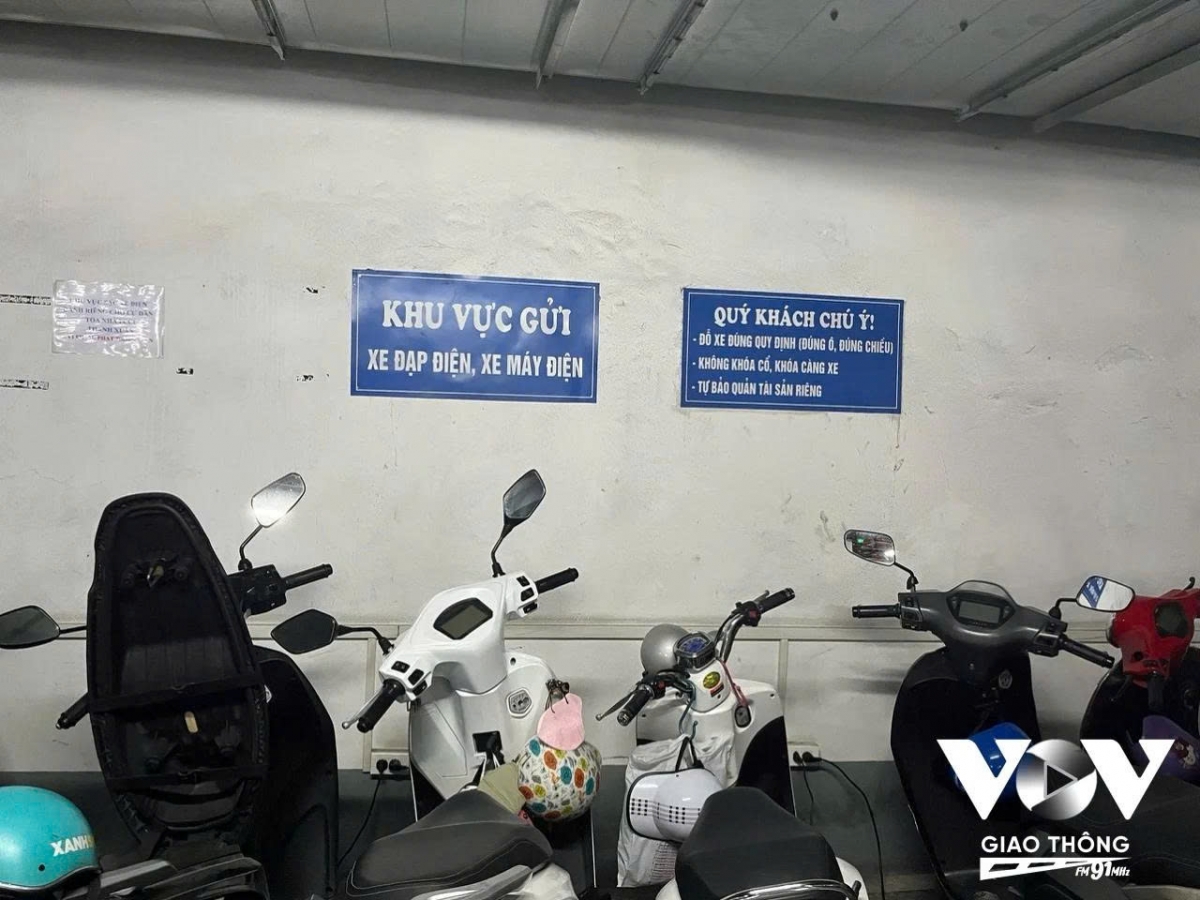 nhu cau xe dien tai ha noi tang manh du van lo thieu tram sac hinh anh 5