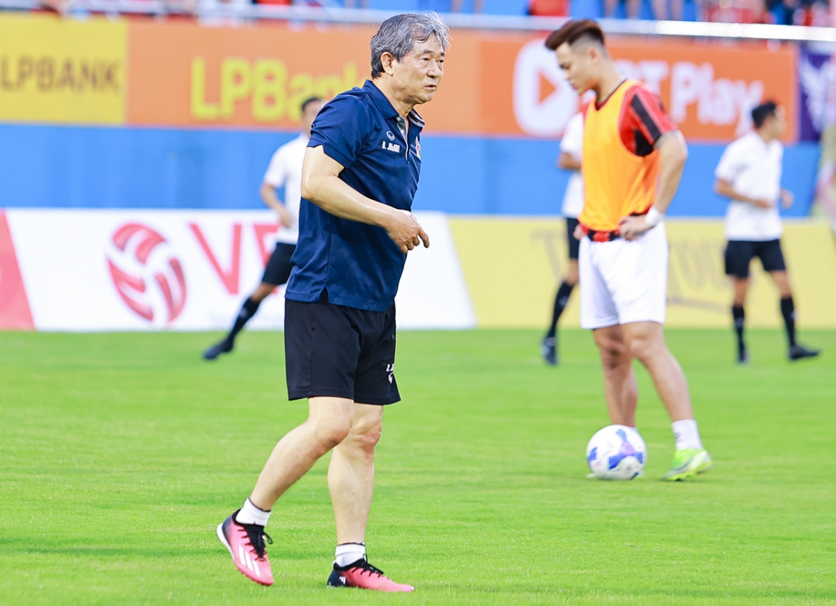 truc tiep ninh binh 0-0 pvf-cand thach thuc voi chu nha hinh anh 8