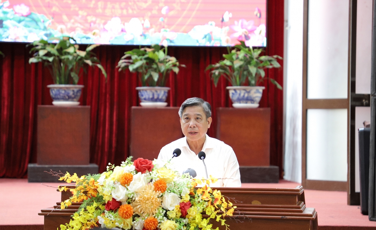 can tho cong bo quyet dinh cua ban bi thu ve cong tac can bo hinh anh 2