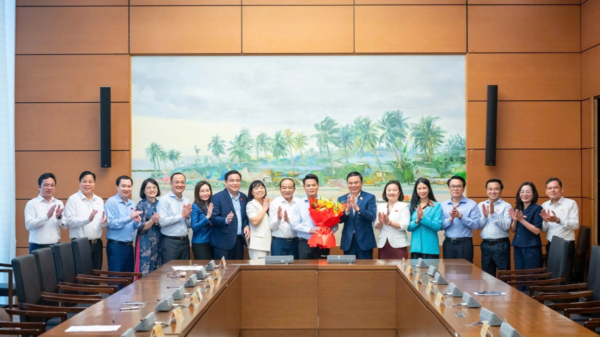 Ong le ngoc chau giu chuc truong Doan Dai bieu quoc hoi tp hai phong hinh anh 1