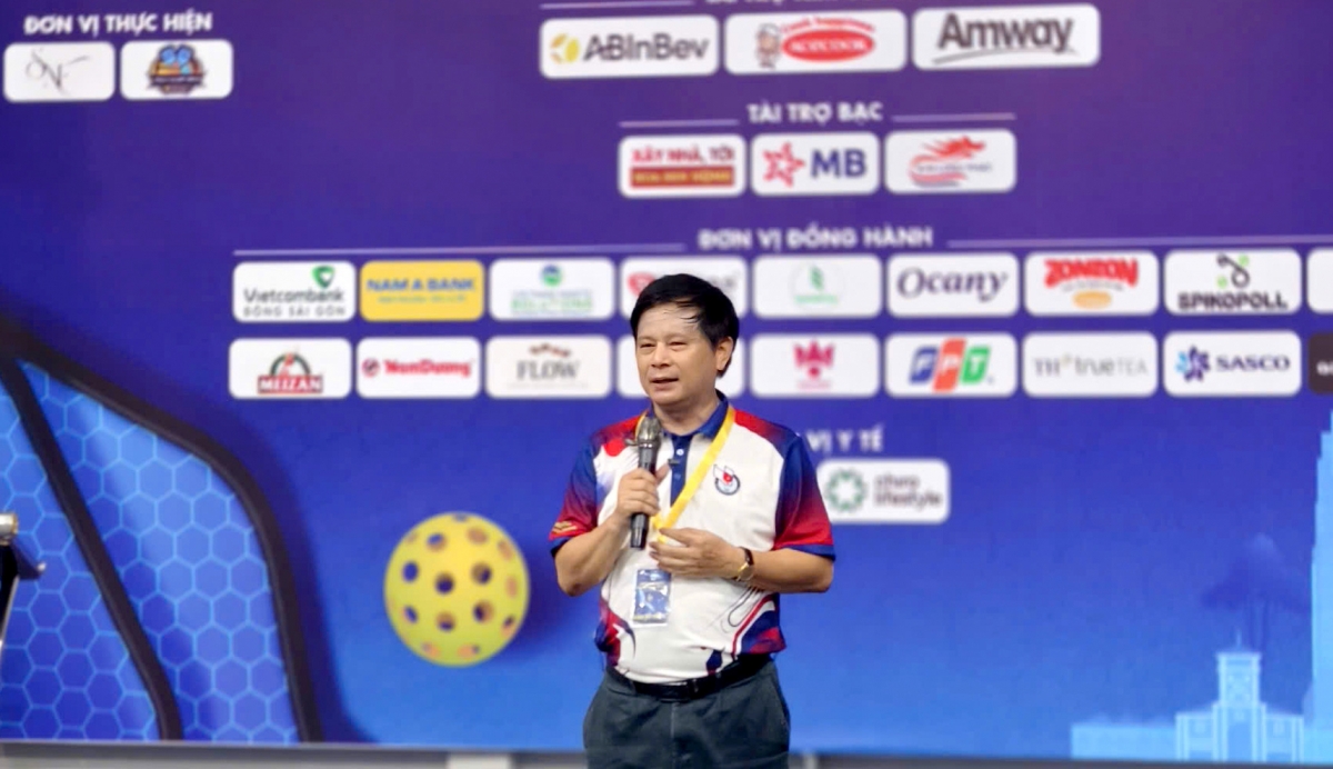 hon 300 vDv tham du giai pickleball hoi nha bao viet nam 2026 hinh anh 1