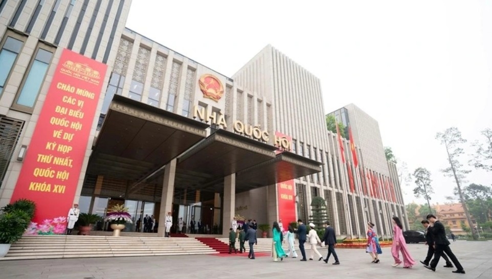 party and state leaders pay tribute to president ho chi minh at his mausoleum picture 7