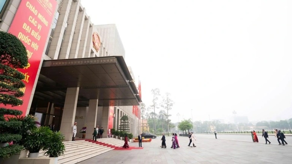 party and state leaders pay tribute to president ho chi minh at his mausoleum picture 8