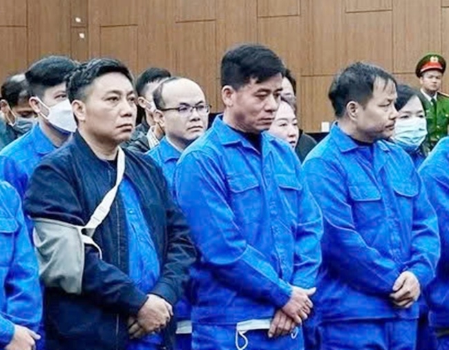 cuu pho chanh an pham viet cuong duoc giam an hai nam tu hinh anh 1