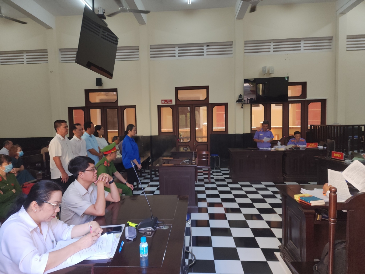 xu ly sai pham tai ban thi dua - khen thuong, nhieu can bo bi tuyen an hinh anh 2