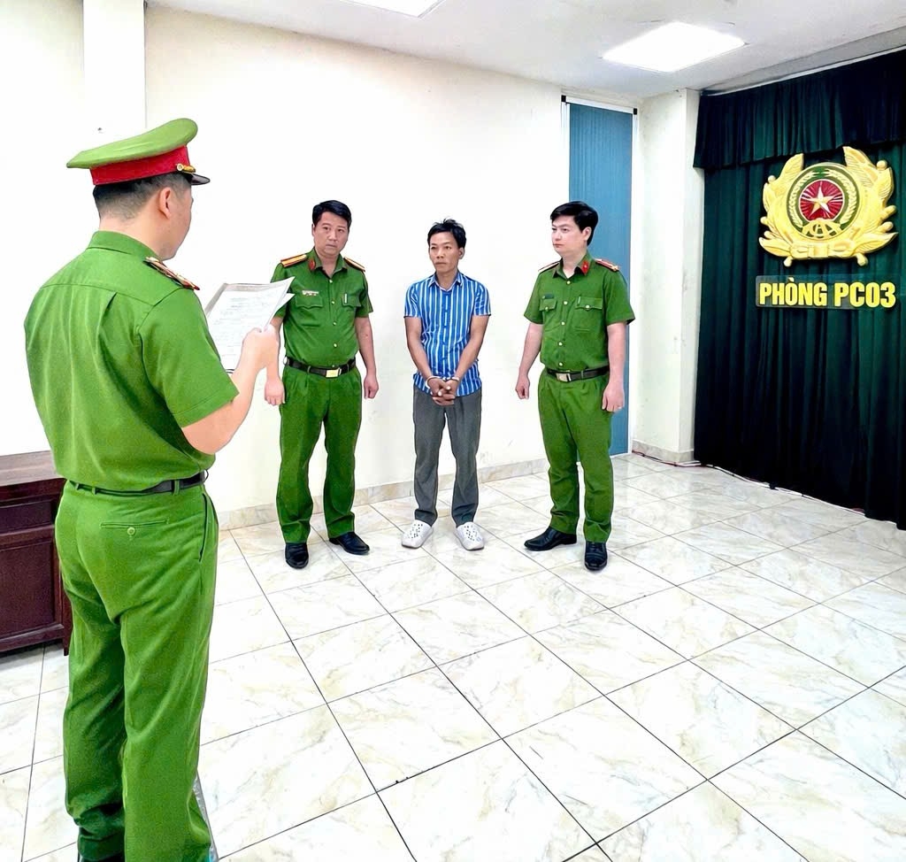 khoi to doi tuong gay o nhiem moi truong voi khoi luong chat thai tren 500 tan hinh anh 1