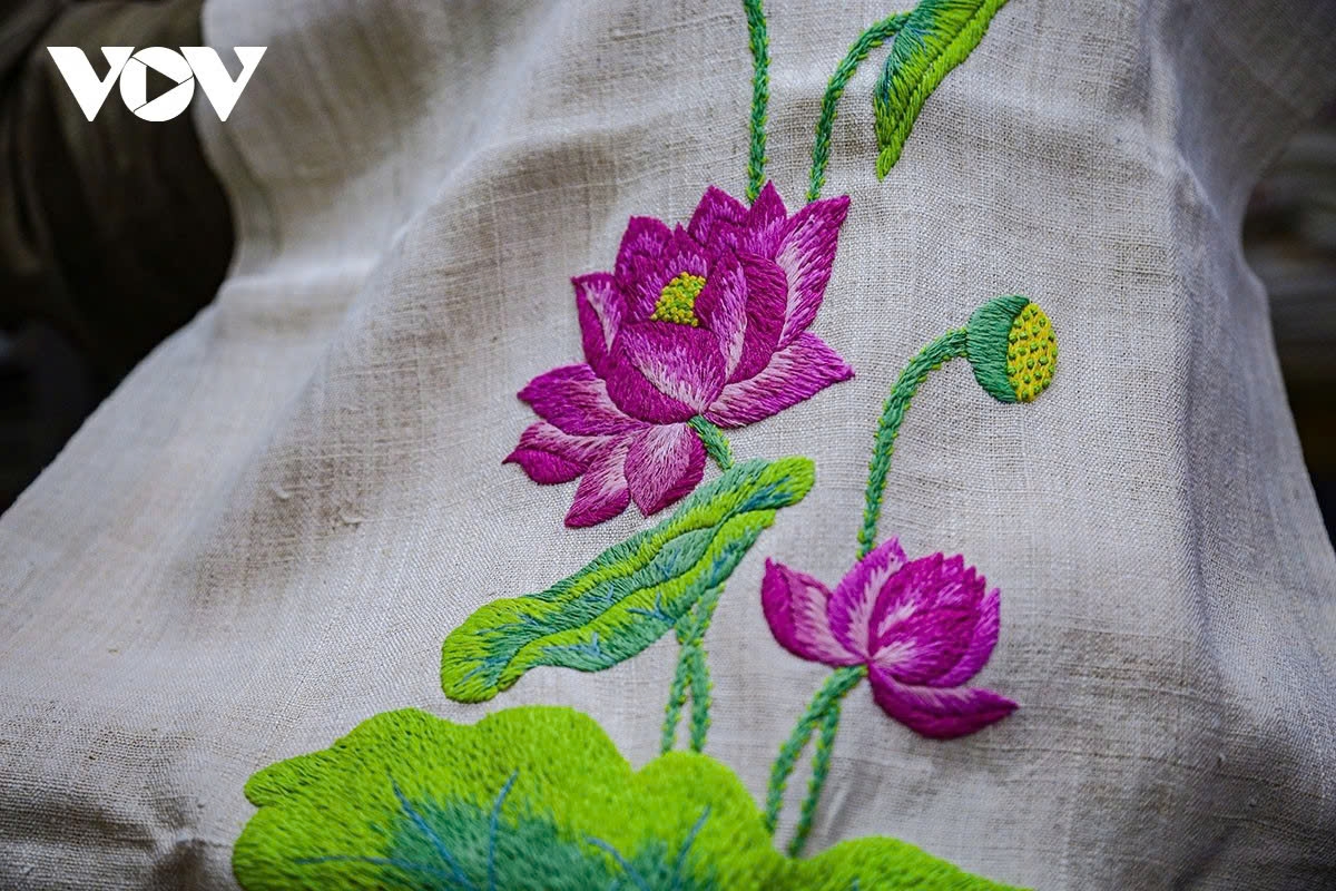 from lotus flower to silk - the unique journey of phung xa village picture 16