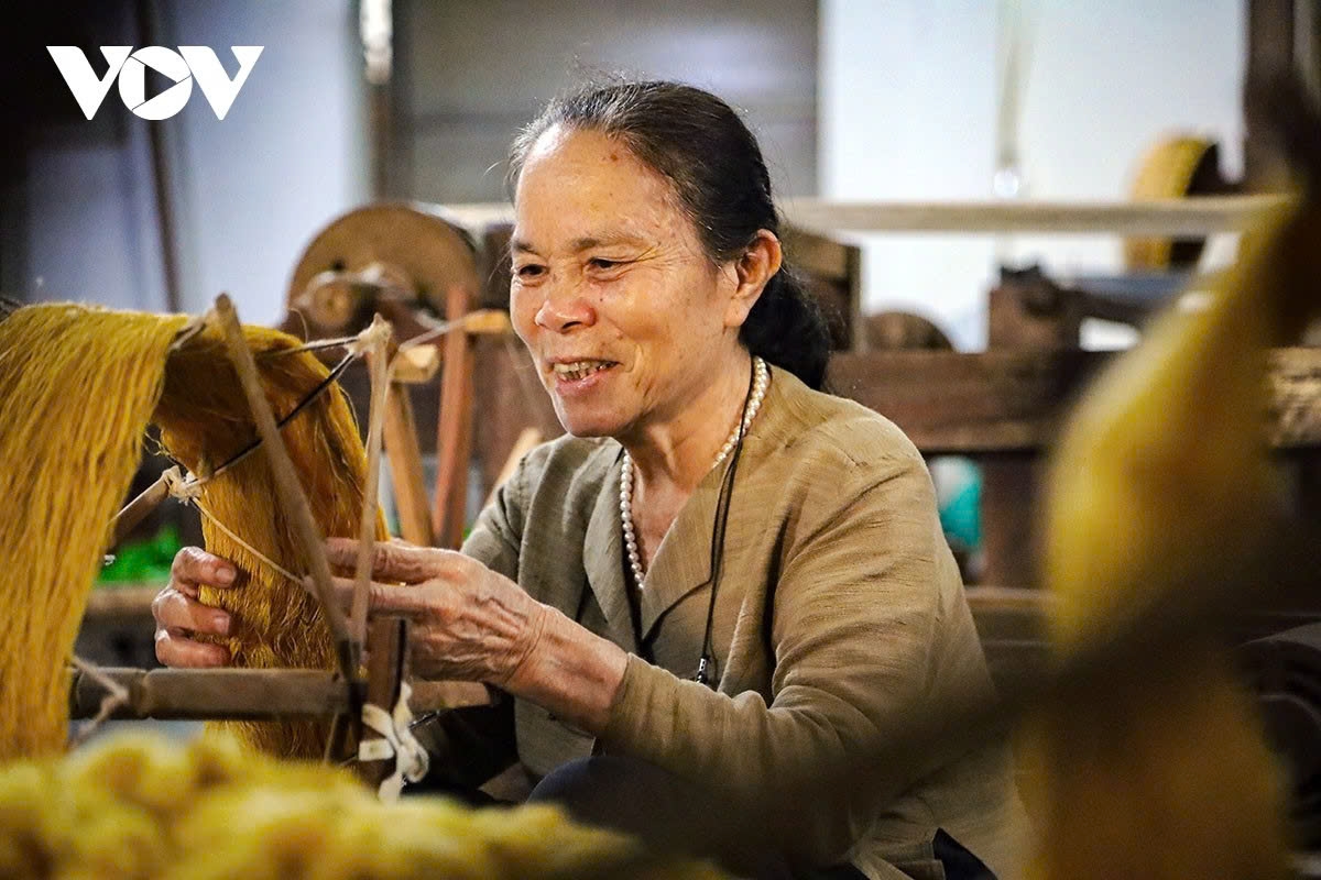 from lotus flower to silk - the unique journey of phung xa village picture 2