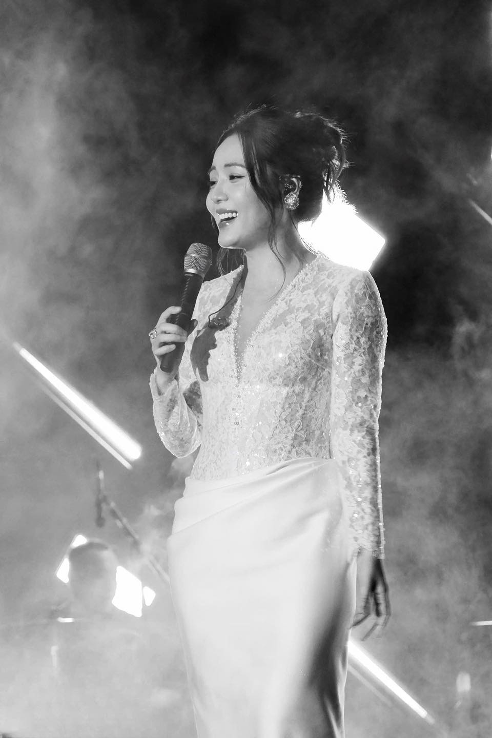 sao viet 14 4 van mai huong khoe body boc lua, visual gay bao mang xa hoi hinh anh 2