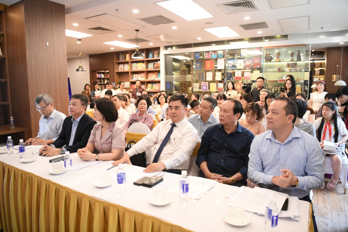 khoi dong du an 1.000 thu vien tri thuc cho hoc sinh hinh anh 1