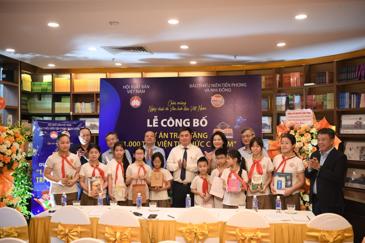 khoi dong du an 1.000 thu vien tri thuc cho hoc sinh hinh anh 4