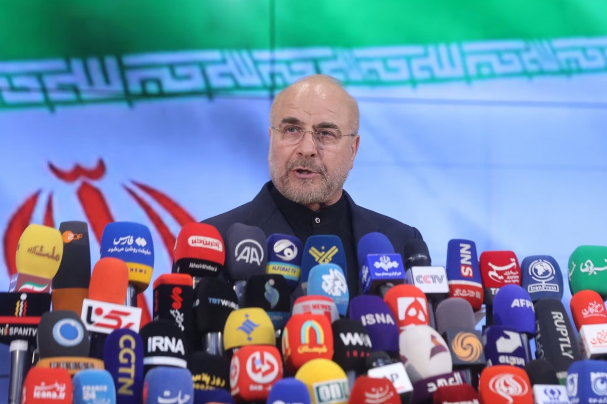 eo bien hormuz chua the mo lai , iran cao buoc vi pham ngung ban leo thang hinh anh 1