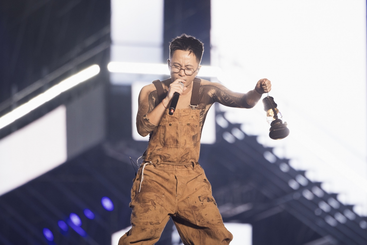 sao viet 28 4 dan my nhan viet bung nhiet bikini, hut mat tren mang xa hoi hinh anh 8