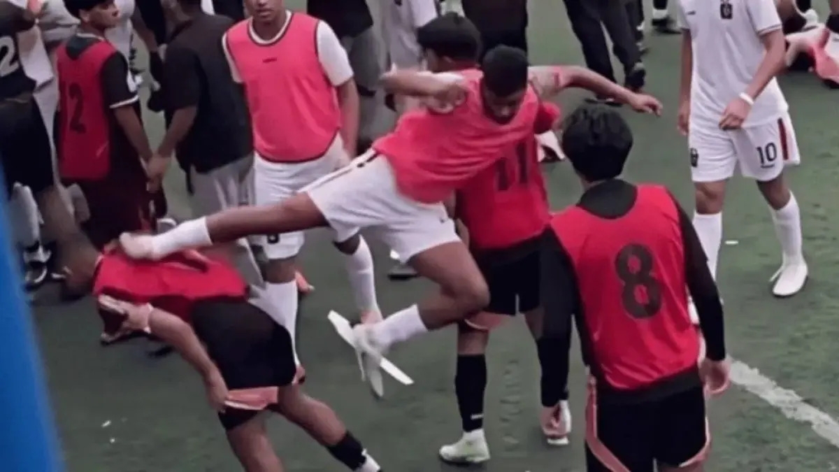 song phi triet ha doi thu, sao tre indonesia bi loai khoi doi tuyen hinh anh 1