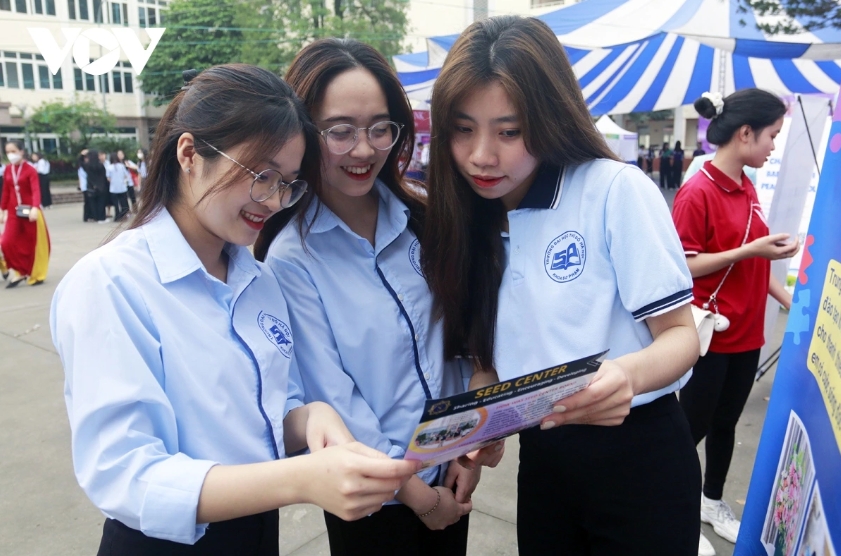 giao vien so cap chinh thuc co co hoi trong phat trien, thang tien nghe nghiep hinh anh 1