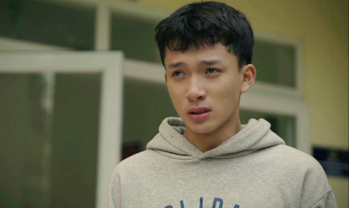 son tung noi ly do khoc nhieu khi dong buoc chan vao doi hinh anh 2